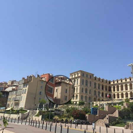 Sous Le Clocher Marseille Exterior photo