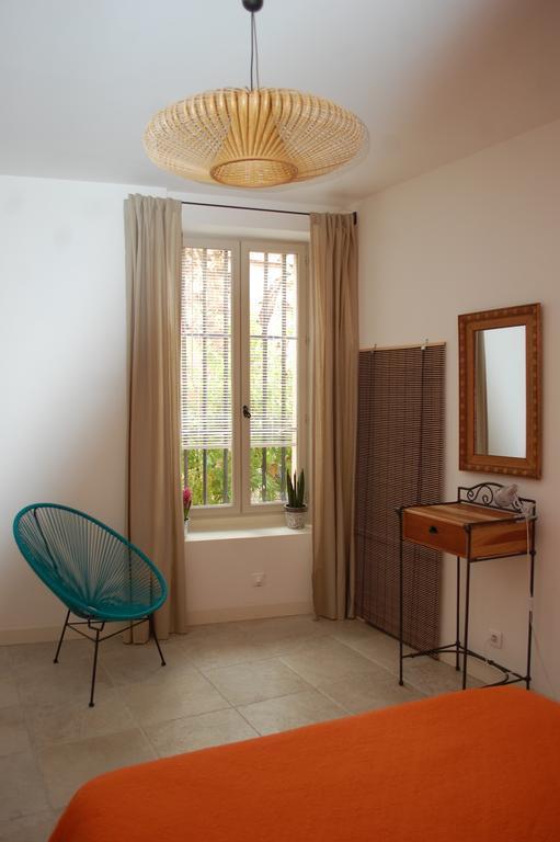 Sous Le Clocher Marseille Room photo