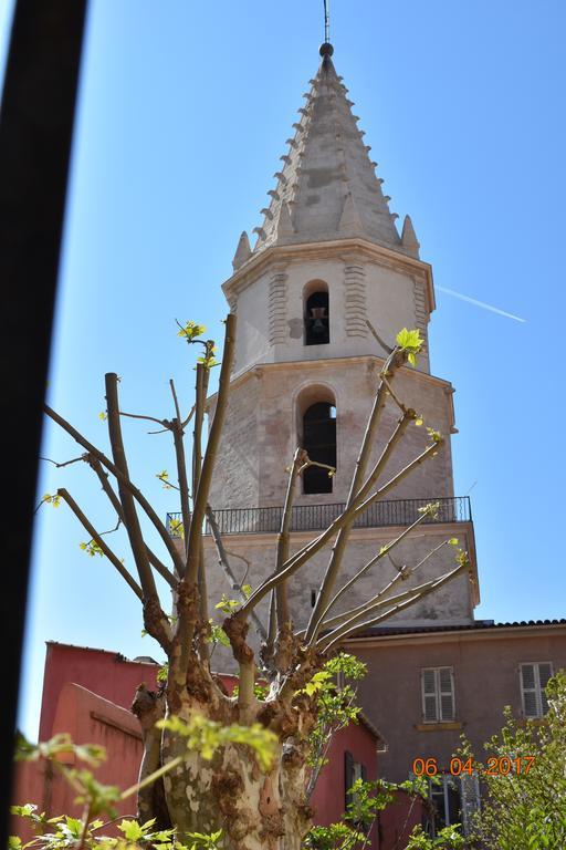 Sous Le Clocher Marseille Exterior photo