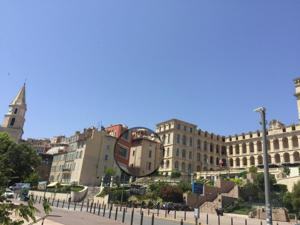Sous Le Clocher Marseille Exterior photo